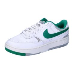 Buty do chodzenia damskie Nike Gamma Force. Białe obuwie sportowe damskie Nike, bez wzorów, z materiału, trekkingowe. Za 389.99 zł.