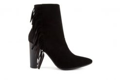 Botki Bayla-128 2005 147 Zamsz Czarny, Skóra naturalna - 38. Czarne botki damskie Bayla, ze skóry, bez obcasa, na obcasie, bez zapięcia. W wyprzedaży za 89.10 zł.