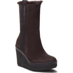 Kozaki CALVIN KLEIN JEANS - Shuana RE9767 Dark Brown. Kozaki damskie marki Calvin Klein Jeans. W wyprzedaży za 419.00 zł.