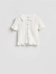 Bluzka z kołnierzykiem - złamana biel. Bluzki damskie Reserved, l, bez wzorów, z dzianiny, bez kołnierzyka, bez ramiączek. Za 119.99 zł.