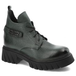 Zielone Botki Armodo Stylowe Obuwie Damskie. Zielone botki damskie Armodo, z materiału, bez obcasa. Za 369.00 zł.