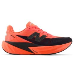 Buty damskie New Balance FuelCell Rebel v5 WFCXLQ5 – czerwone. Czerwone obuwie sportowe damskie New Balance, bez wzorów, z gumy, do biegania. Za 749.99 zł.