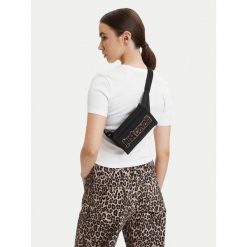 Nerka Just Cavalli. Czarne saszetki męskie Just Cavalli, młodzieżowe, małe. Za 489.99 zł.