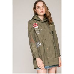 Desigual - Parka Appassionata. Parki damskie marki Desigual. W wyprzedaży za 479.90 zł.