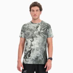 Koszulka męska do biegania i trailu, ekologiczna i oddychająca TERRARUN. Zielone koszulki sportowe męskie BODYCROSS, m, bez wzorów, z tkaniny, bez kołnierzyka, bez ramiączek, do biegania. Za 292.99 zł.