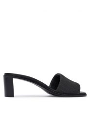Calvin Klein Klapki Block Heel Sandal Aop HW0HW03016 Czarny. Czarne klapki damskie Calvin Klein, bez wzorów, z materiału, bez obcasa. Za 529.99 zł.