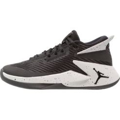 Jordan JORDAN FLY LOCKDOWN Obuwie do koszykówki black/tech grey. Buty sportowe chłopięce marki Jordan. Za 379.00 zł.