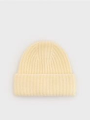 Czapka beanie z dodatkiem moheru - złamana biel. Czapki i kapelusze damskie Reserved, bez wzorów. W wyprzedaży za 59.99 zł.