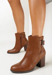 Brązowe Botki na Słupku z Paskiem i Cyrkoniami Pasciva. Brązowe botki damskie Born2be, bez obcasa, na obcasie, bez zapięcia. Za 169.99 zł.