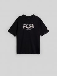 4F T-shirt loose z nadrukiem męski - czarny XL. Czarne t-shirty męskie 4f, m, bez wzorów, z bawełny, klasyczne, bez kołnierzyka. Za 69.99 zł.