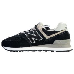Buty na co dzień męskie NEW BALANCE 574 skóra. Czarne buty sportowe męskie New Balance, ze skóry, bez zapięcia, New Balance 574. Za 429.00 zł.