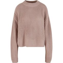 Damski sweter oversize Urban Classics Wide Basic. Czerwone swetry damskie Urban Classics, na zimę, bez wzorów, bez kołnierzyka, bez ramiączek, bez kaptura. Za 191.00 zł.