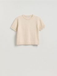 Sweter z krótkim rękawem - beżowy. Brązowe swetry damskie Reserved, l, bez wzorów, z dzianiny, bez kołnierzyka, bez ramiączek, krótkie, bez kaptura. Za 119.99 zł.