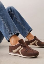 Brązowe Sneakersy Casual z Imitacji Zamszu z Geometrycznymi Wstawkami na Boku Sadiqa. Brązowe obuwie sportowe damskie Renee, bez wzorów, z jeansu. Za 119.99 zł.
