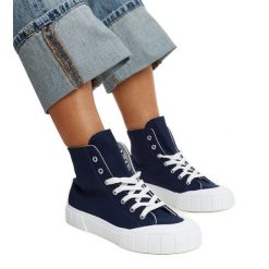 Granatowe wysokie trampki Vinka niebieskie. Niebieskie trampki i tenisówki damskie bez wzorów, z tkaniny, eleganckie, bez zapięcia. Za 81.83 zł.