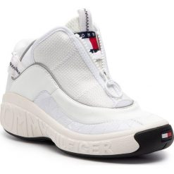 Sneakersy TOMMY JEANS - No1 Tommy Jeans Sneaker EN0EN00515 Triple White 100. Półbuty damskie marki Tommy Jeans. Za 579.00 zł.