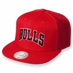 Czapka Chicago Bulls wool solid 2 current. Czerwone czapki i kapelusze męskie Mitchell & Ness, bez wzorów, eleganckie. Za 206.50 zł.