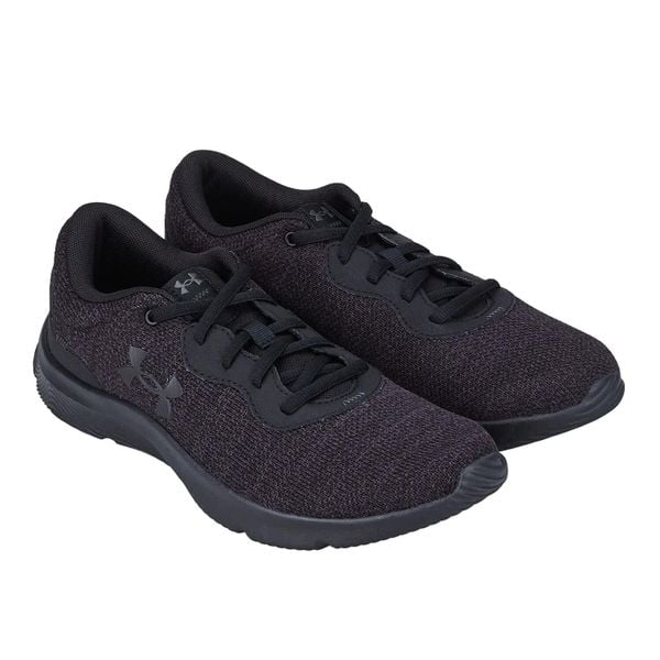 Trampki Damskie. Czarne trampki i tenisówki damskie Under Armour, bez wzorów, z gumy, bez zapięcia. Za 228.00 zł.