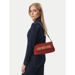 Torebka LOVE MOSCHINO. Czerwone torebki do ręki damskie Love Moschino, bez wzorów, bez dodatków. Za 809.99 zł.