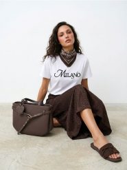 Bawełniana koszulka z napisem Milano - biały. Białe t-shirty damskie Sinsay, l, bez wzorów, z bawełny, bez kołnierzyka. Za 25.99 zł.