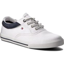 Tenisówki TOMMY HILFIGER - Winston Jr 1D FB0FB00054 White 100. Trampki i tenisówki chłopięce marki Tommy Hilfiger. W wyprzedaży za 169.00 zł.