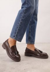 Brązowe Marszczone Mokasyny VICES ze Skórzaną Wkładką i Ozdobnymi Chwostami Cedle. Brązowe mokasyny damskie Born2be, z jeansu, boho. Za 119.99 zł.