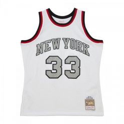 Koszulka męska do koszykówki Mitchell & Ness NBA New York Knicks Patrick Ewing. Białe koszulki sportowe męskie Mitchell & Ness, l, bez wzorów, bez kołnierzyka, bez ramiączek, do koszykówki. Za 559.00 zł.