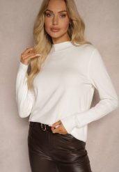 Biały Sweter Klasyczny z Dodatkiem Wiskozy Nerisoa. Białe swetry damskie Renee, m, bez wzorów, z wiskozy, casualowe, bez kołnierzyka, bez ramiączek, długie, bez kaptura. Za 49.99 zł.