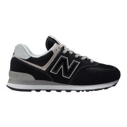 Buty do chodzenia męskie New Balance 574. Czarne buty sportowe męskie New Balance, z gumy, bez zapięcia, trekkingowe, New Balance 574. Za 549.99 zł.