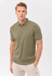Koszulka polo O-VOLVI. Brązowe koszulki polo męskie Volcano, l, bez wzorów, z bawełny, eleganckie, bez ramiączek. Za 109.99 zł.