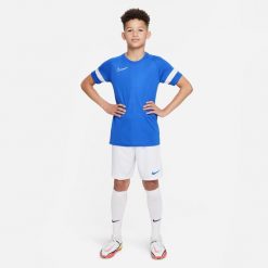 Spodnie treningowe chłopięce Nike Park Iii JR. Białe spodnie sportowe dla chłopców Nike, bez wzorów, sportowe. Za 75.85 zł.