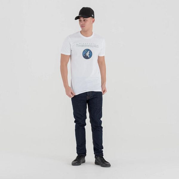 Koszulka Minnesota Timberwolves NBA. Białe koszulki sportowe męskie New Era, xs, bez wzorów, z materiału, bez kołnierzyka, bez ramiączek, na fitness i siłownię. Za 133.25 zł.