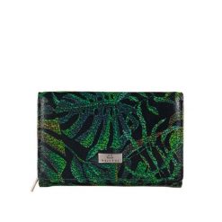 Portfel damski z suwakiem BajuBaj ze skóry naturalnej – styl i funkcjonalność PD1225cs161 RFID. Zielone portfele damskie bez wzorów, ze skóry. Za 170.00 zł.