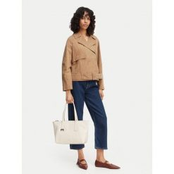 Torebka Furla. Białe torebki do ręki damskie Furla, bez wzorów, klasyczne, bez dodatków. Za 1,529.00 zł.