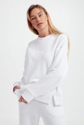 Bluza dresowa damska ICE PLAY. Bluzy damskie Ice Play, m, bez wzorów, z dresówki, bez kaptura. W wyprzedaży za 396.97 zł.