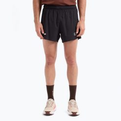 Spodenki męskie EA7 Emporio Armani Dynamic Athlete In Ventus7. Czarne krótkie spodenki sportowe męskie EA7 Emporio Armani, l, bez wzorów, z elastanu, na fitness i siłownię. Za 249.99 zł.