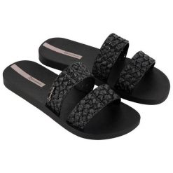 Klapki damskie Ipanema Renda Ii. Czarne klapki damskie Ipanema, bez wzorów, z gumy, bez obcasa. Za 79.99 zł.