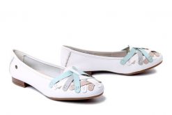 MACIEJKA P7542-11/00-0 biały, baleriny damskie. Białe baleriny damskie Maciejka, bez wzorów, z polaru, bez obcasa. Za 209.90 zł.