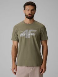4F T-shirt regular z nadrukiem męski - khaki M. Brązowe t-shirty męskie 4f, m, bez wzorów, z bawełny, biznesowe, bez kołnierzyka. Za 69.99 zł.