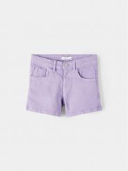 NAME IT Szorty jeansowe Nkfrose 13212157 Fioletowy Regular Fit. Fioletowe spodenki dla dziewczynek Name it, bez wzorów, z bawełny. Za 59.99 zł.