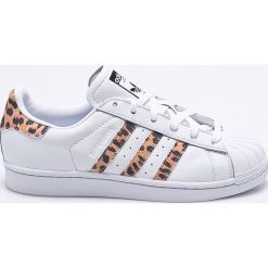 Adidas Originals - Buty Superstar. Szare obuwie sportowe damskie adidas Originals, z gumy. W wyprzedaży za 349.90 zł.