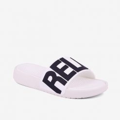 Klapki damskie Coqui. Białe klapki damskie Coqui, bez wzorów. Za 139.99 zł.