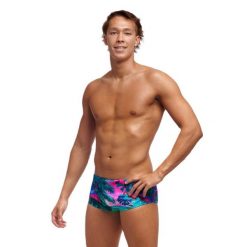 Kąpielówki męskie spodenki na basen plażę Funky Trunks The Beach. Czerwone kąpielówki męskie FUNKY TRUNKS, m, bez wzorów, do pływania. Za 139.00 zł.