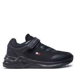 Sneakersy Tommy Hilfiger. Białe trampki i tenisówki chłopięce Tommy Hilfiger, bez wzorów, bez zapięcia. Za 349.99 zł.
