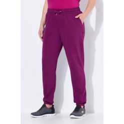 Damskie Spodnie dresowe lamówka z boku elastyczny ściągacz elastyczny dół. Czerwone spodnie dresowe damskie Ulla Popken, plus size, bez wzorów, z bawełny. Za 199.99 zł.