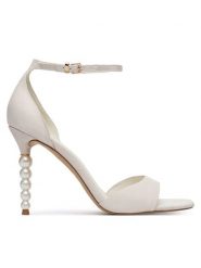 Aldo Sandały Pearletta 14298299 Biały. Białe sandały damskie Aldo, bez wzorów, z materiału, bez obcasa, na szpilce, bez zapięcia. Za 459.99 zł.