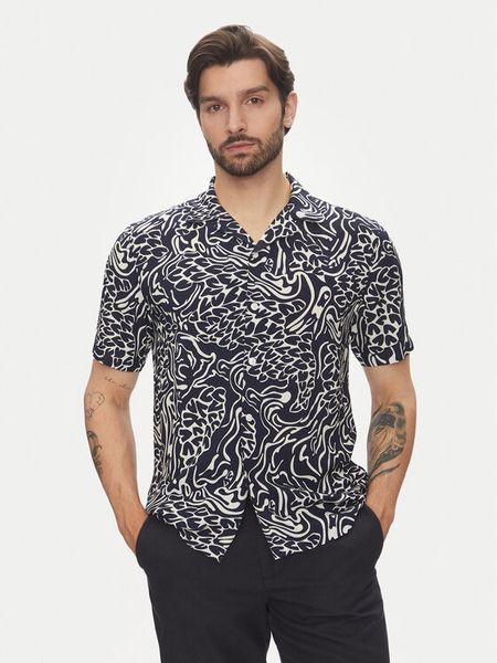 Lindbergh Koszula 30-203717 Granatowy Relaxed Fit. Niebieskie koszule męskie Lindbergh, l, bez wzorów, z wiskozy, bez kołnierzyka, bez ramiączek. Za 109.99 zł.