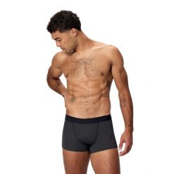 Spodenki pływackie męskie Speedo Solid Boom Aquashort. Czarne krótkie spodenki sportowe męskie Speedo, l, bez wzorów, na fitness i siłownię. Za 203.99 zł.