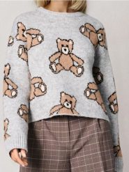 Wzorzysty sweter w misie - szary. Szare swetry damskie Sinsay, l, bez wzorów, bez kołnierzyka, bez ramiączek, bez kaptura. Za 59.99 zł.