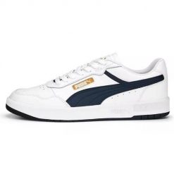 Buty do chodzenia męskie Puma Court Ultra. Białe buty sportowe męskie Puma, z materiału, bez zapięcia, trekkingowe. W wyprzedaży za 262.85 zł.